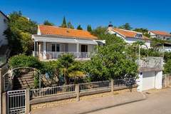 Ferienhaus - Vacation house Maslenica - Ferienunterkunft in Maslenica (5 Personen)