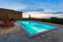 Ferienhaus, Exklusive Unterkunft - Villa Stupenda - Ferienunterkunft in Porec (8 Personen)