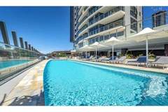 Ferienwohnung - Wonderful 2-Bed with Pool, Gym & Scenic Views - Ferienunterkunft in Surfers Paradise (4 Personen)