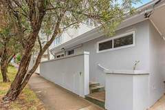 Ferienwohnung - Modern 1-Bed Pad Minutes Away from Beach - Ferienunterkunft in Coogee (2 Personen)