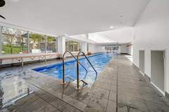 Ferienwohnung - Stylish 1-Bed Flat with Pool, BBQ & Sauna Access - Ferienunterkunft in Canberra (2 Personen)