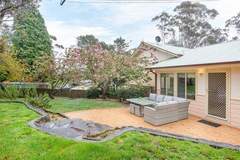 Ferienwohnung - Stunning Katoomba Home with Lush Garden&Playground - Ferienunterkunft in Katoomba (6 Personen)
