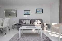 Ferienhaus, Exklusive Unterkunft - Charming Villa Nina with Pool - Four Bedroom Villa With Terrace and Swimming pool - Ferienunterkunft in Imotski (10 Personen)