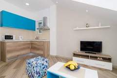 Ferienwohnung - Apartments Marmo - Superior One Bedroom Apartment with Balcony and Sea View (Apartman 3) - Ferienunterkunft in Mlini (4 Personen)