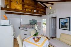 Ferienwohnung - Apartment Marina View - One-Bedroom Apartment with Terrace and Sea View - Ferienunterkunft in Dubrovnik (2 Personen)