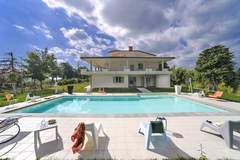 Ferienhaus, Exklusive Unterkunft - Il Panorama Venticinque - Ferienunterkunft in Tavullia (25 Personen)