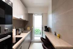 Ferienwohnung - Résidence 3p Traversant à 2 Min Des Plages, Parking Privé - Ferienunterkunft in Cannes (4 Personen)