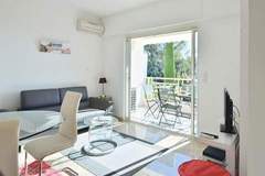 Ferienwohnung - Résidence 2p Avec Terrasse, Vue Mer, Piscine Et Parking - Ferienunterkunft in Cannes (3 Personen)