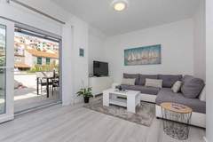 Ferienwohnung - Apartment Gloria - One Bedroom Apartment with Terrace - Ferienunterkunft in Dubrovnik (3 Personen)