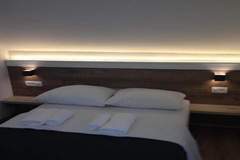 Ferienwohnung - Guesthouse Family Bosnic - Double Room with Balcony - 4 - Ferienunterkunft in Plitvicka Jezera (2 Personen)