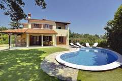 Ferienhaus - Villa Nina - Ferienunterkunft in Medulin (8 Personen)