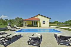 Ferienhaus, Exklusive Unterkunft - Villa Fiorina - Ferienunterkunft in Marcana (6 Personen)