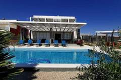 Ferienhaus - Ferienunterkunft in Sibenik (7 Personen)