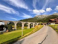 Ferienwohnung - Ferienwohnung neue 2.5- Zimmer Ferienwohnung im dreigenerationen Bauernhaus