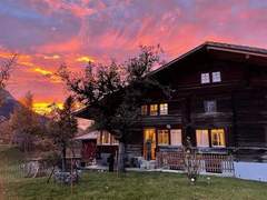 Ferienhaus - Ferienhaus Chalet Brünig mit zwei Wohnungen