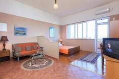 Ferienwohnung - Summerheaven Apartments - Standard Studio Apartment with Balcony and Sea View A1 - Ferienunterkunft in Podgora (3 Personen)