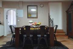 Ferienwohnung - Bright and Sunny Apartment with Terrace - Two Bedroom Apartment with Terrace - Ferienunterkunft in Tolmin (4 Personen)