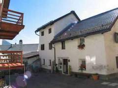 Ferienwohnung - Ferienwohnung Chesa Treig