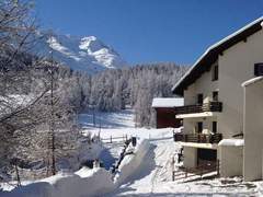 Ferienwohnung - Ferienwohnung Chesa Panorama