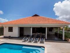 Ferienhaus - Ferienhaus Wunderschöne Villa für 6 Personen mit privatem Pool