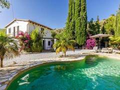 Ferienhaus - Ferienhaus Hundefreundliches Ferienhaus mit privatem Pool