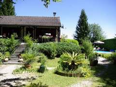 Ferienhaus - Ferienhaus mit Garten, Grill und Terrasse