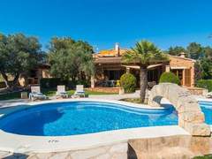 Ferienhaus - Ferienhaus Luxuriöse Villa Can Revell