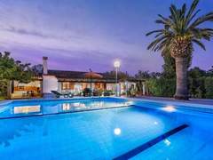 Ferienhaus - Ferienhaus Charmante Villa ideal für Paare oder Familien