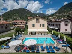 Ferienwohnung - Ferienwohnung Wohnung in Domaso mit privatem Parkplatz