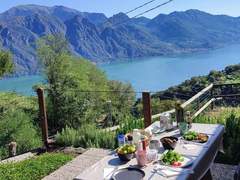 Ferienhaus - Ferienhaus Oasi Azzurra - Drei-Zimmer-Wohnung in einer kleinen Villa mit Terrasse