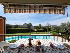 Ferienwohnung - Ferienwohnung La Palma - Apartment mit Balkon und Poolblick