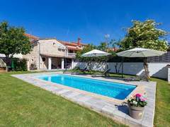 Ferienhaus - Ferienhaus Haus Furlani mit schönem Garten und privatem Pool