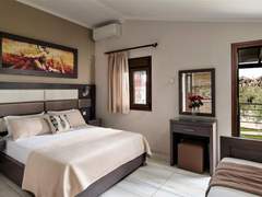 Ferienwohnung - Ferienwohnung Modernes Studio für 3 Personen, Pool- und Gartenblick