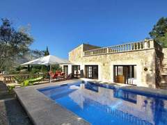 Ferienhaus - Ferienhaus Villa Llop. Wunderschöne moderne Villa mit Sauna