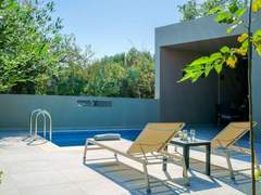 Ferienhaus - Ferienhaus Villa Anthos - Luxuriöse 1-BDR Villa, ''Beheizter'' Pool