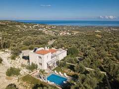 Ferienhaus - Ferienhaus Komfort-Villa mit privatem Pool