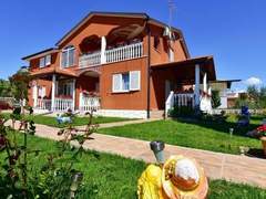 Ferienwohnung - Ferienwohnung Klimatisierte Wohnung in Valica mit Großem Garten