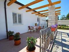 Ferienwohnung - Ferienwohnung in Zambratija mit Terrasse