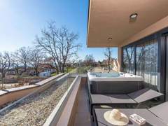 Ferienwohnung - Ferienwohnung Quercus Village APP 2 mit jacuzzi