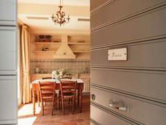 Ferienwohnung - Ferienwohnung In einem Bauernhaus in den Hügeln, mit Garten und Pool