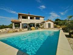 Ferienhaus - Ferienhaus Traumhaftes Anwesen mit Schwimmbad in Meernähe