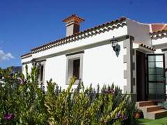 Ferienhaus - Ferienhaus Villa Lucas mit Gartenterrasse und Schwimmbad