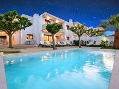 Ferienhaus - Ferienhaus Sunlight Grand Villas 3 beheizte Pools 36 Gäste