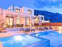 Ferienhaus - Ferienhaus Ferienvilla Minaos mit eigenem Pool