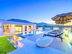 Ferienhaus - Ferienhaus Haus in Georgioupoli mit Außenpool und atemberaubender Aussicht