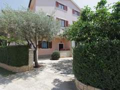 Ferienwohnung - Ferienwohnung Geräumige Wohnung in Medulin mit Großer Terrasse