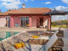 Ferienhaus - Ferienhaus Erholsamer Traumurlaub für bis zu 6 Personen