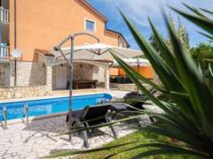 Ferienwohnung - Ferienwohnung Apartment Fortuna 1