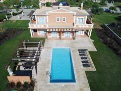 Ferienhaus - Ferienhaus Schönes Haus in Carvoeiro mit privatem Parkplatz