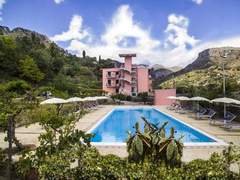 Ferienwohnung - Ferienwohnung in Letojanni mit Terrasse